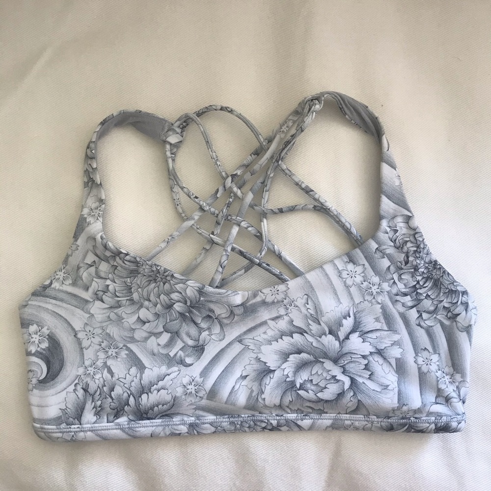 Lululemon Free To Be Wild